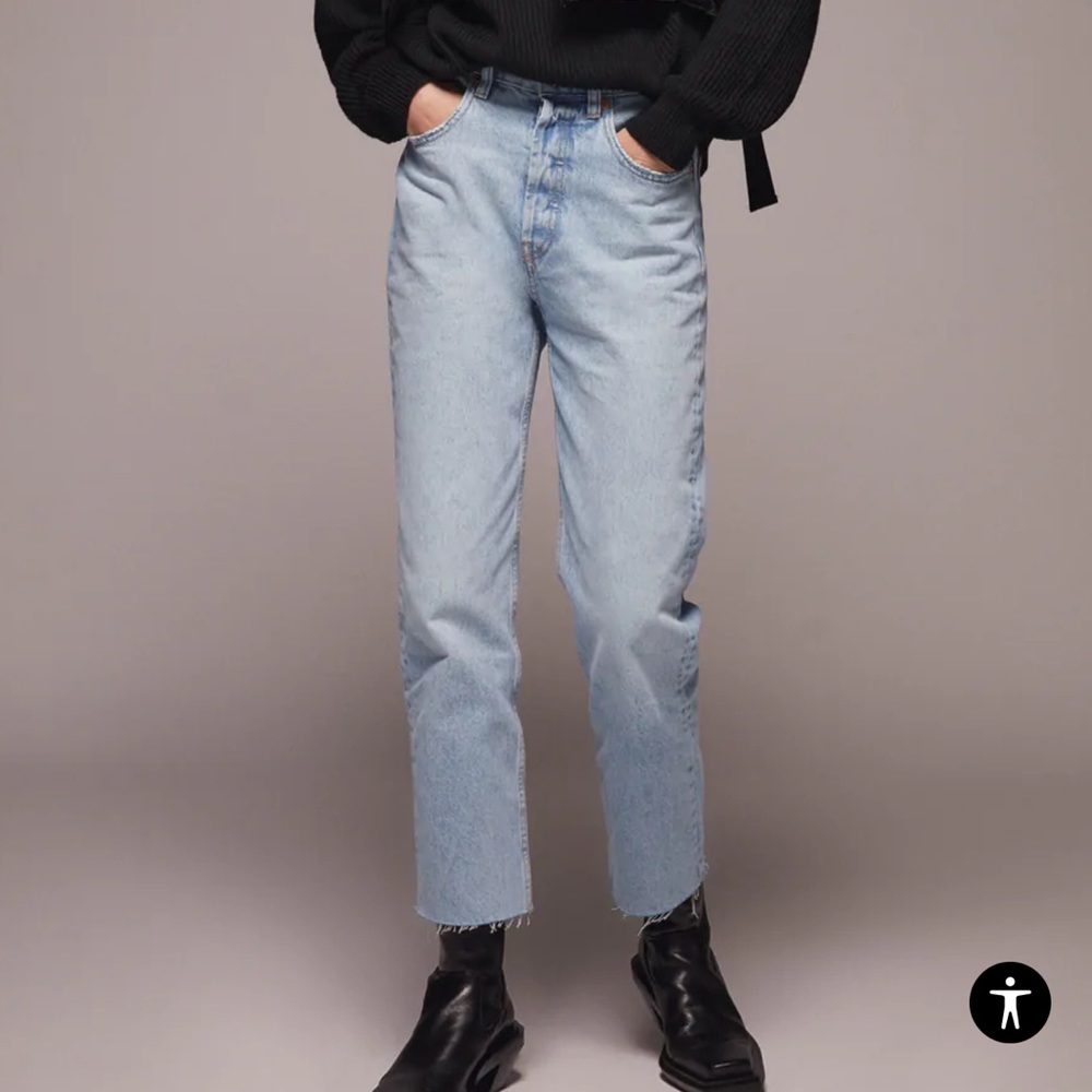NWT Straight leg ZARA jeans